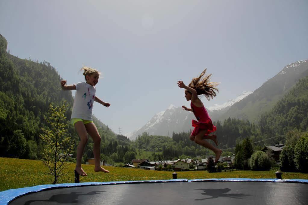 Haus Katharina Apartment Kaprun Bagian luar foto