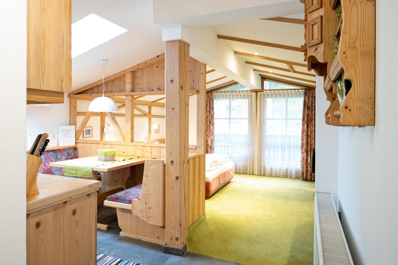 Haus Katharina Apartment Kaprun Bagian luar foto