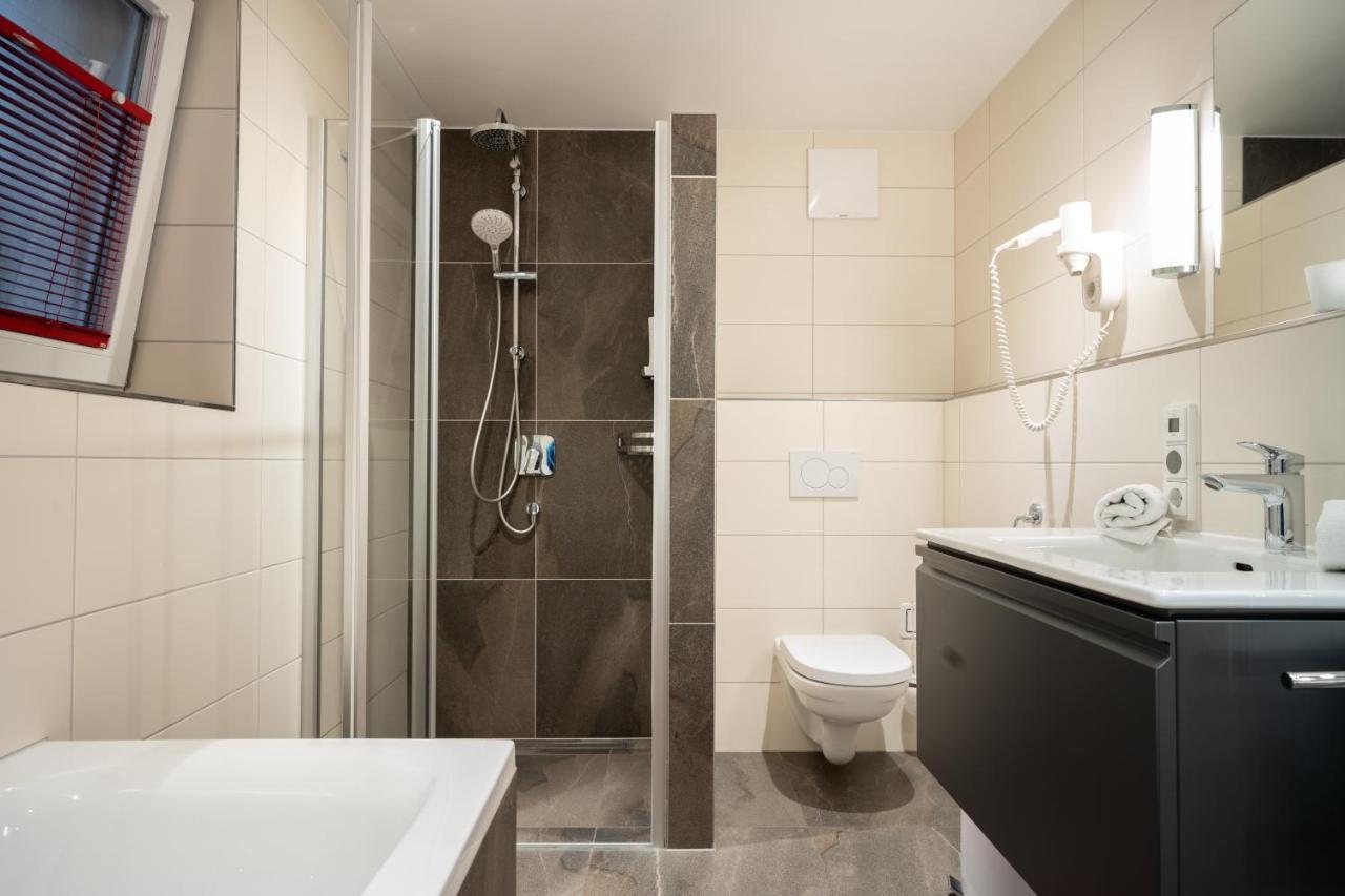 Haus Katharina Apartment Kaprun Bagian luar foto