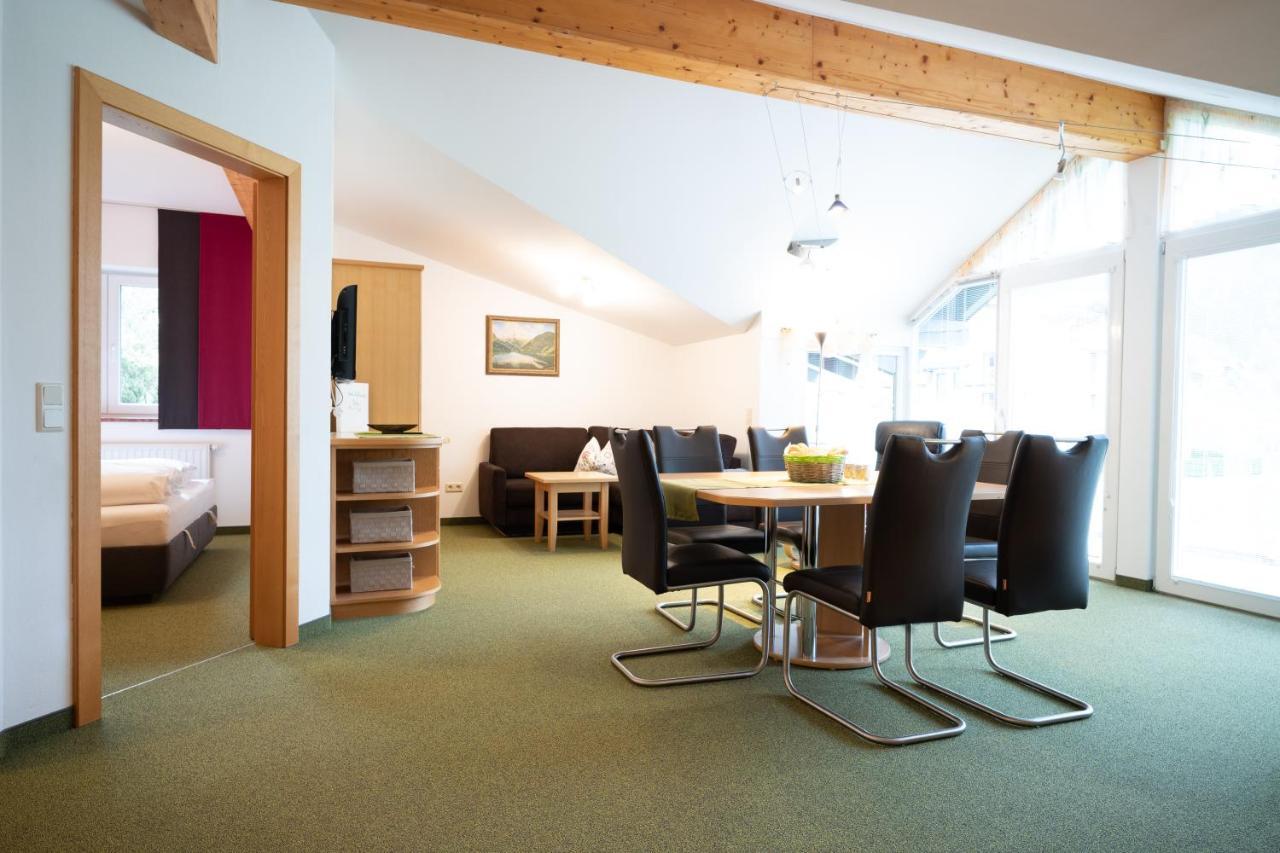 Haus Katharina Apartment Kaprun Bagian luar foto