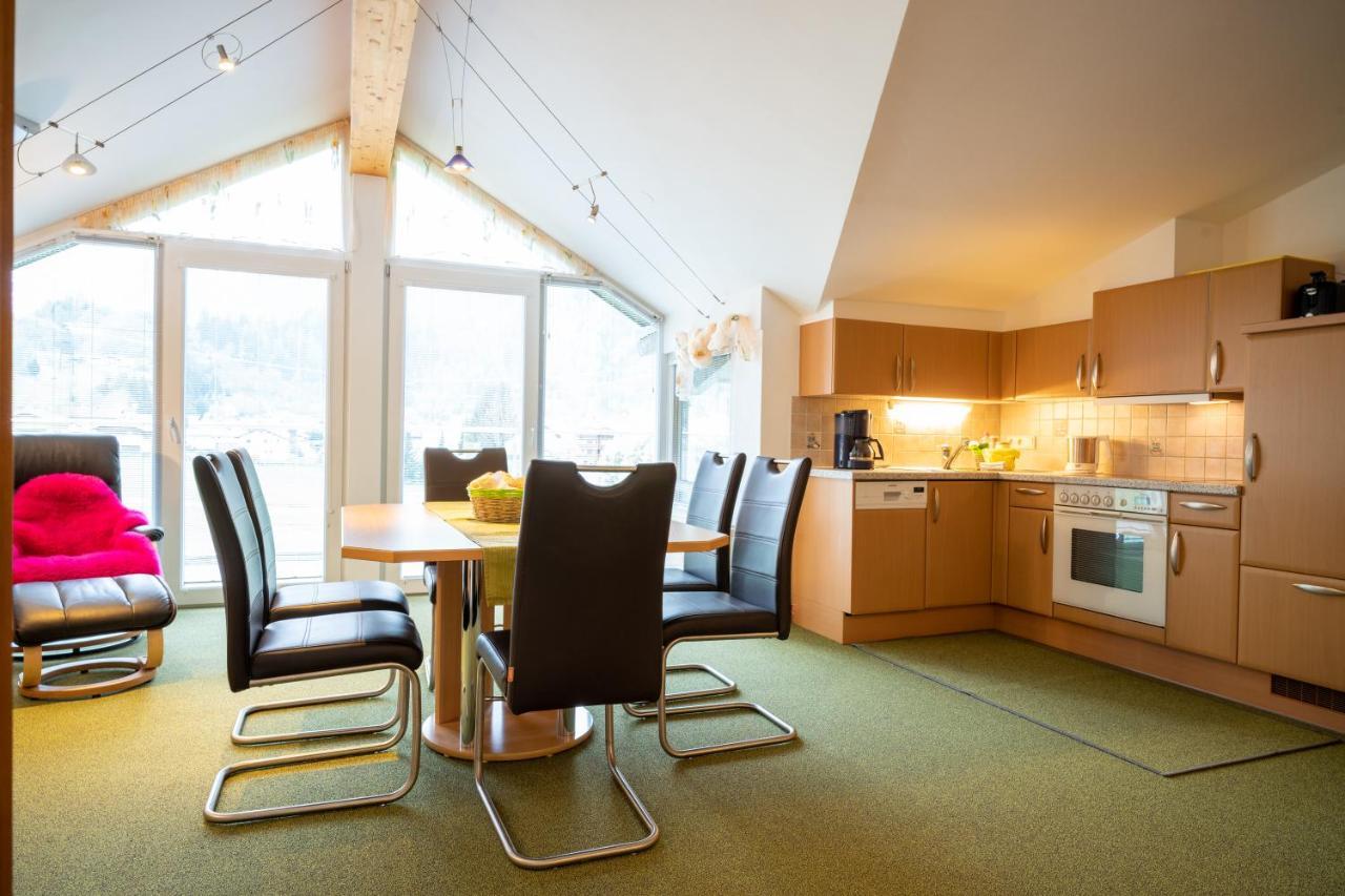 Haus Katharina Apartment Kaprun Bagian luar foto