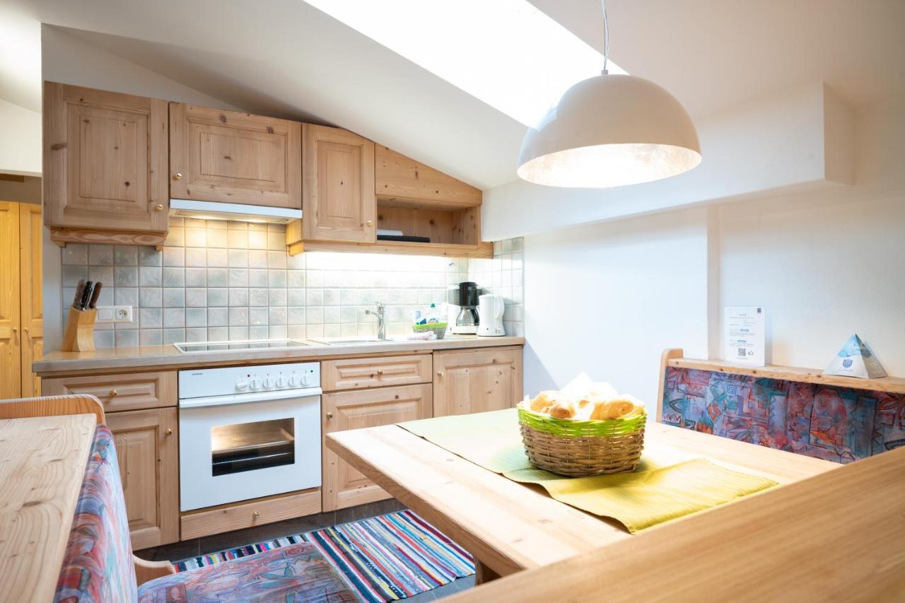 Haus Katharina Apartment Kaprun Bagian luar foto