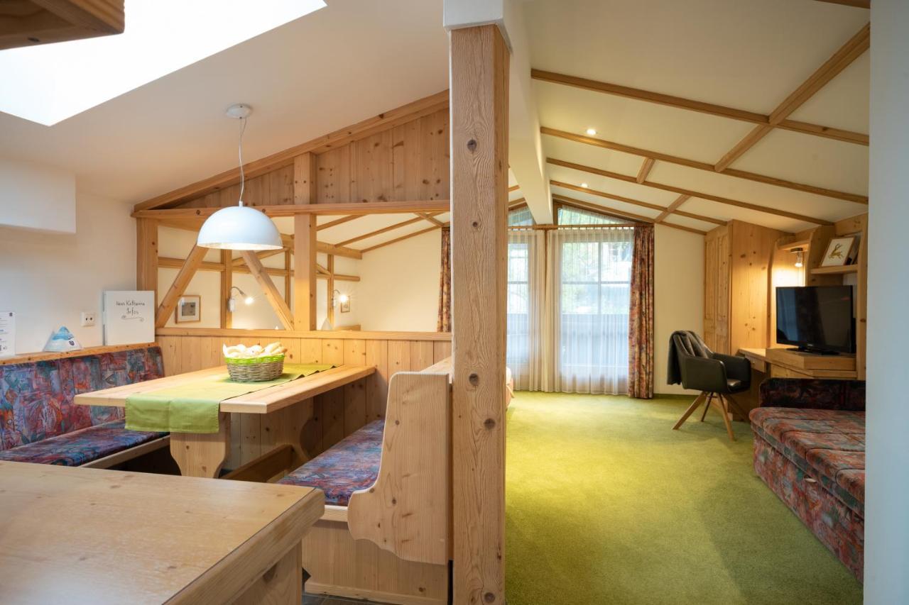 Haus Katharina Apartment Kaprun Bagian luar foto